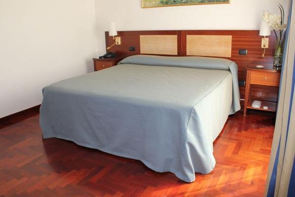 Itaca Hotel บาร์เลตตา ภายนอก รูปภาพ
